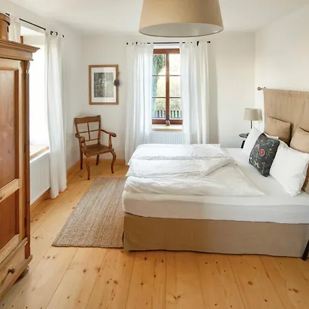 Lejlighedshotel Vikendovka Korce Dubá
