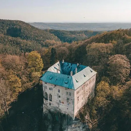 Lejlighedshotel Vikendovka Korce Dubá